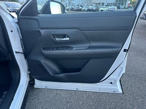 New 2026 Nissan Kicks SV w/ SV Premium Package image 14