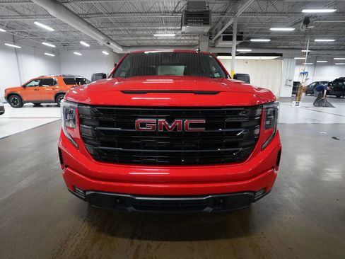 Used 2026 GMC Sierra 1500 Elevation AWD/4WD image 12
