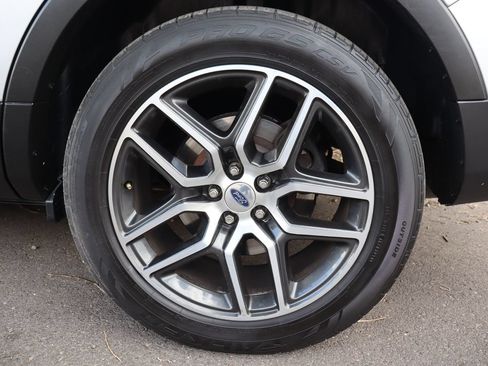 Used 2019 Ford Explorer Sport AWD/4WD image 45