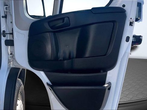 Used 2022 RAM ProMaster 2500 image 23