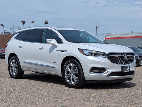 Used 2020 Buick Enclave Avenir w/ Avenir Technology Package AWD/4WD image 5