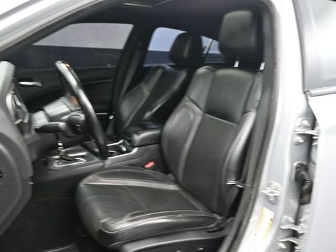 Used 2021 Dodge Charger SXT w/ Leather Interior Group RWD image 9