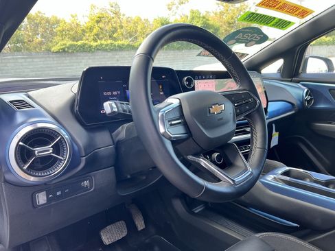 Certified 2024 Chevrolet Equinox EV LT w/ LPO, Blackout Package FWD image 14