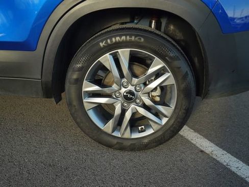 Used 2023 Kia Seltos S image 38