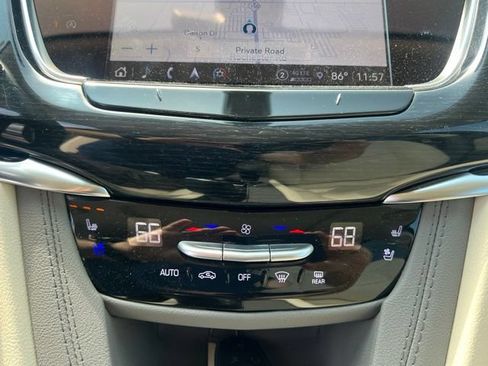 Used 2024 Cadillac XT6 Premium Luxury w/ Technology Package AWD/4WD image 35