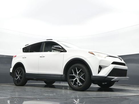 Used 2016 Toyota RAV4 SE FWD image 20