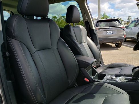 Used 2023 Subaru Forester Limited image 24