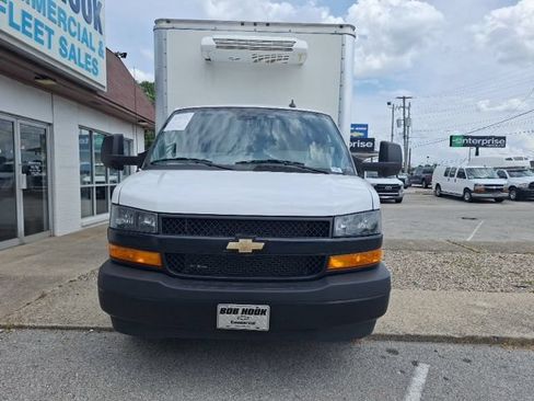 Used 2024 Chevrolet Express 3500 w/ Power Convenience Package RWD image 2
