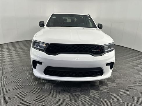 Used 2025 Dodge Durango GT AWD/4WD image 3