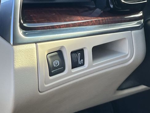 Used 2019 Cadillac XT5 Luxury image 28