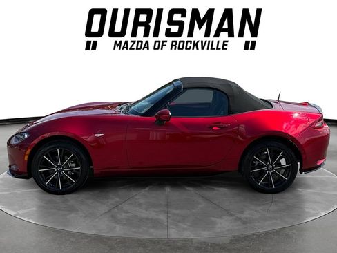 Used 2025 MAZDA MX-5 Miata Grand Touring w/ Appearance Package RWD image 3