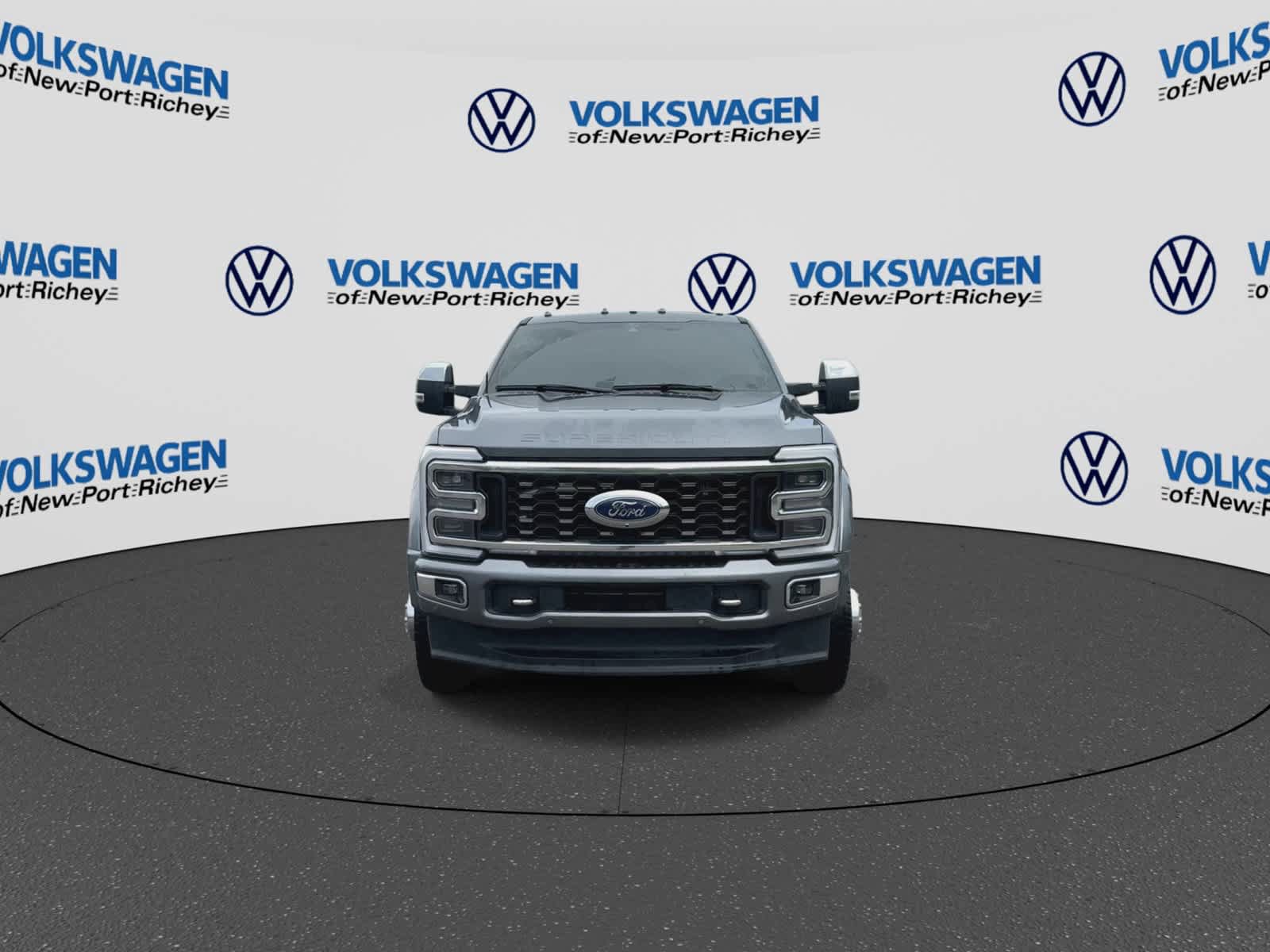 Used 2024 Ford F450 Platinum AWD/4WD image 3