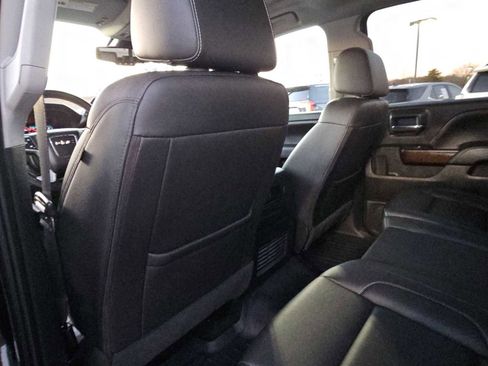 Used 2018 GMC Sierra 1500 SLT w/ Enhanced Driver Alert Package image 19