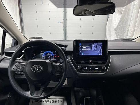 Used 2026 Toyota Corolla LE FWD image 16