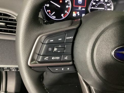 Used 2025 Subaru Outback Premium w/ Popular Package #1A AWD/4WD image 29