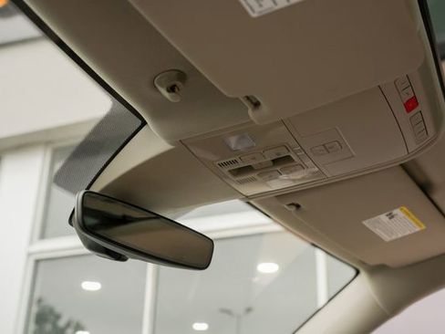 Used 2019 Volkswagen Atlas SEL image 22