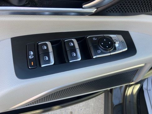 Used 2022 Kia Telluride EX w/ EX Premium Package image 10