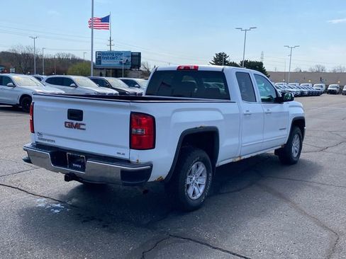 Used 2014 GMC Sierra 1500 SLE w/ SLE Value Package AWD/4WD image 3