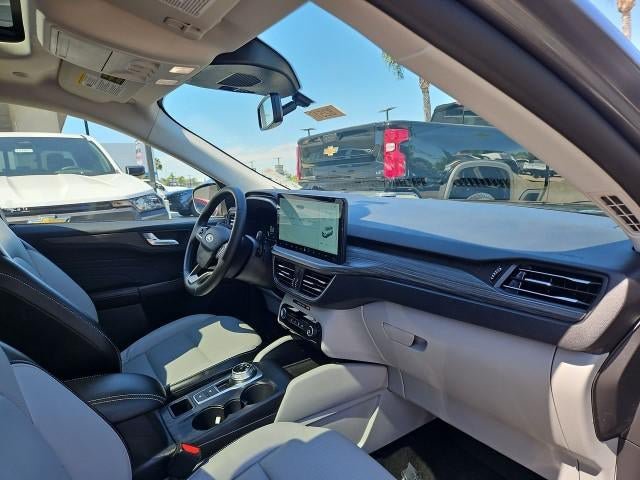 Used 2025 Ford Escape Platinum AWD/4WD image 30