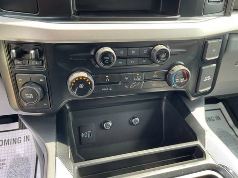 Used 2024 Ford F250 XLT w/ Snow Plow Prep Package AWD/4WD image 22