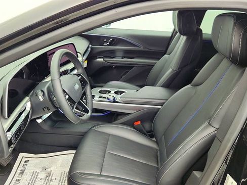 Used 2024 Cadillac Lyriq Luxury RWD image 18