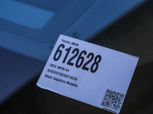 Used 2025 BMW X4 xDrive30i w/ Premium Package image 25