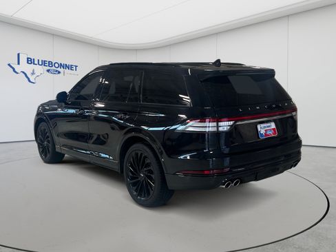 Used 2023 Lincoln Aviator Reserve w/ Equipment Group 201A AWD/4WD image 7