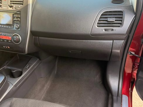 Used 2015 Nissan Leaf S w/ Charge Package FWD image 9