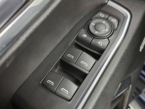 Used 2023 Chevrolet Silverado 1500 LTZ AWD/4WD image 36