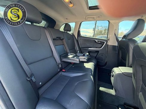 Used 2015 Volvo XC60 T5 Premier image 21