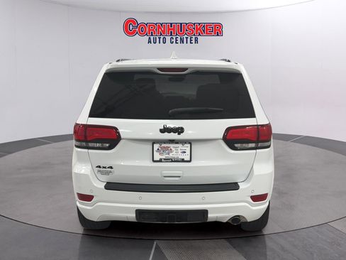 Used 2022 Jeep Grand Cherokee Laredo X image 6