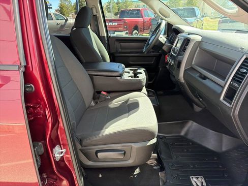 Used 2018 RAM 1500 Express w/ Express Value Package image 39