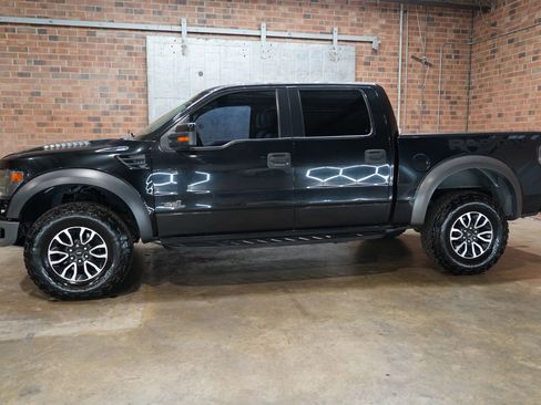 Used 2013 Ford F150 Raptor w/ Luxury Equipment Group image 11
