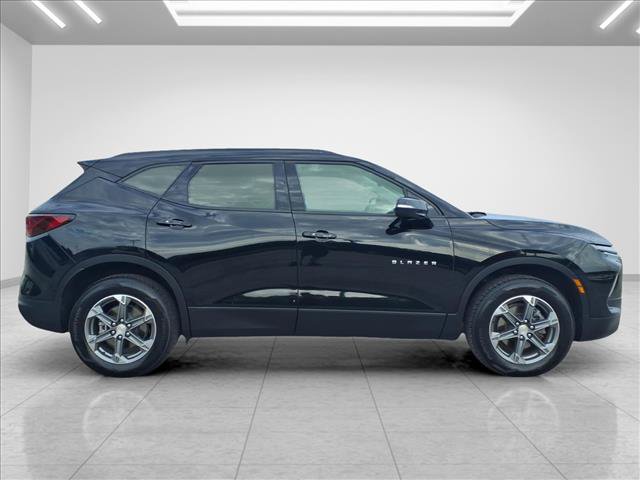 Used 2024 Chevrolet Blazer LT AWD/4WD image 12