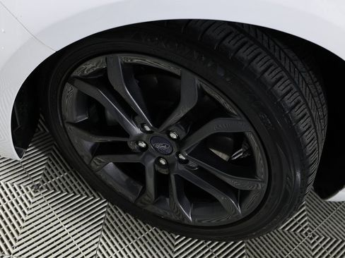 Used 2018 Ford Fusion SE w/ Equipment Group 201A image 34