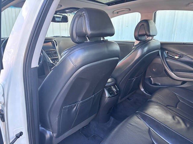 Used 2014 Hyundai Azera Limited w/ Option Group 02 FWD image 19