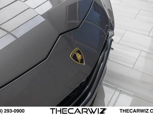 Used 2023 Lamborghini Urus Performante AWD/4WD image 5