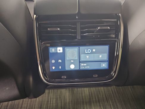 Used 2022 Rivian R1S Launch Edition image 29