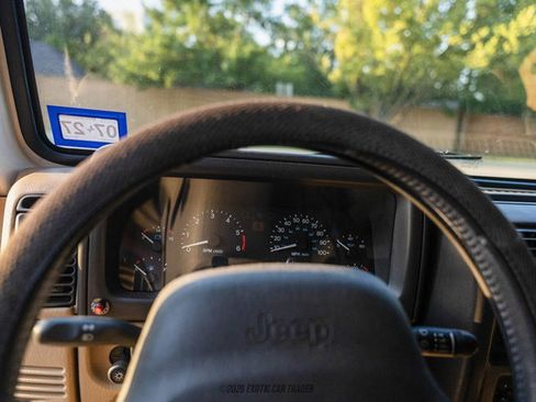 Used 2000 Jeep Wrangler Sahara AWD/4WD image 47