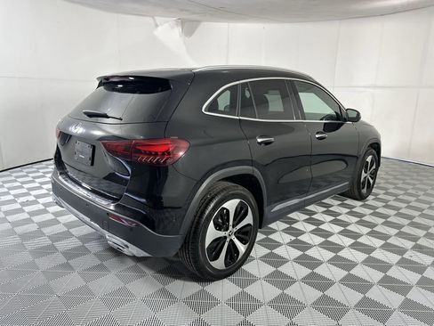 Used 2025 Mercedes-Benz GLA 250 image 8