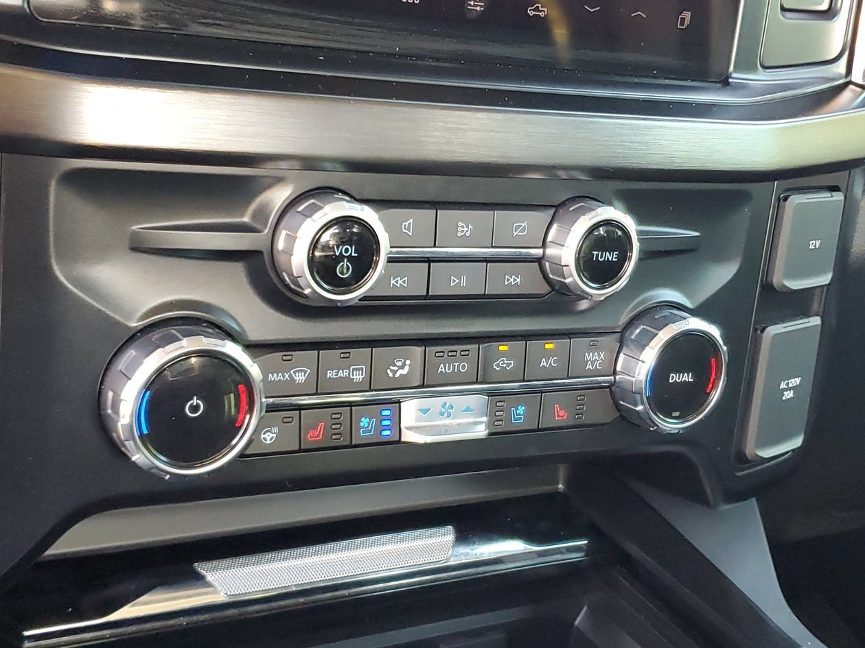 Used 2024 Ford F450 Lariat w/ Lariat Ultimate Package AWD/4WD image 23