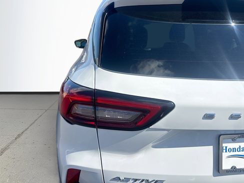 Used 2025 Ford Escape Active image 11