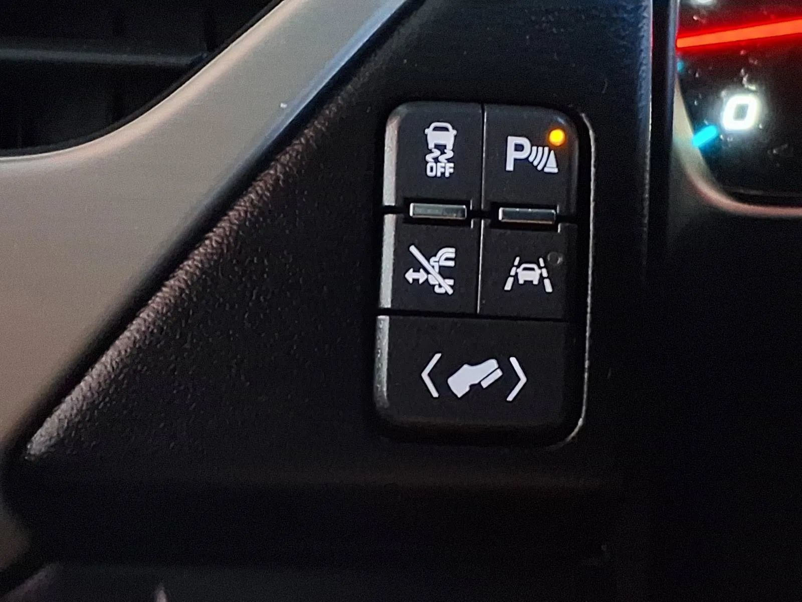 Used 2019 GMC Yukon Denali w/ Denali Ultimate Black Edition AWD/4WD image 29