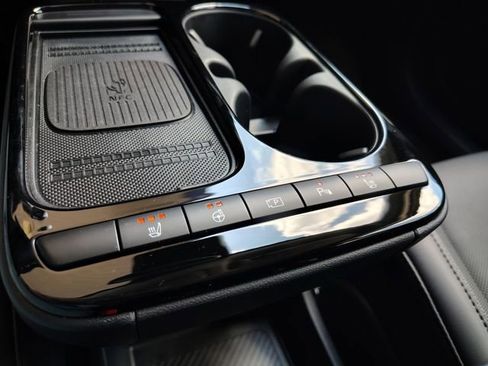 New 2025 Hyundai Ioniq 5 SEL image 17