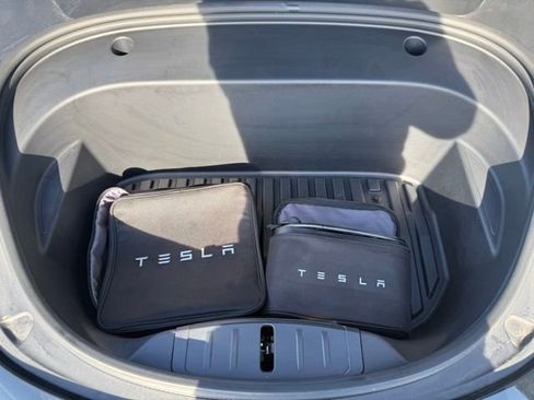 Used 2022 Tesla Model 3 Long Range AWD/4WD image 25