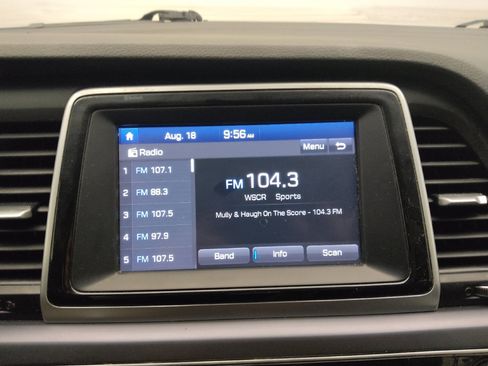 Used 2019 Hyundai Sonata SE FWD image 25