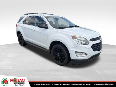 Used 2017 Chevrolet Equinox LT w/ Sport Edition FWD image 2