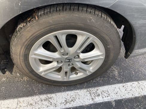 Used 2011 Honda Insight EX image 6