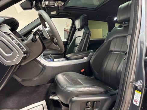 Used 2020 Land Rover Range Rover Sport HST image 25