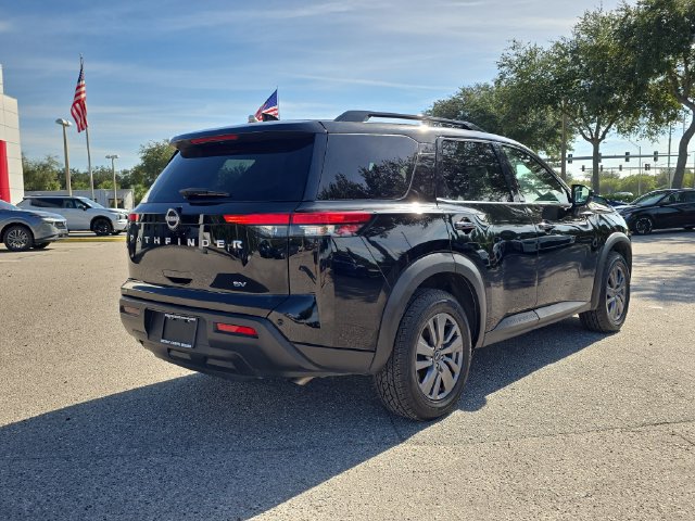 Certified 2024 Nissan Pathfinder SV FWD image 8